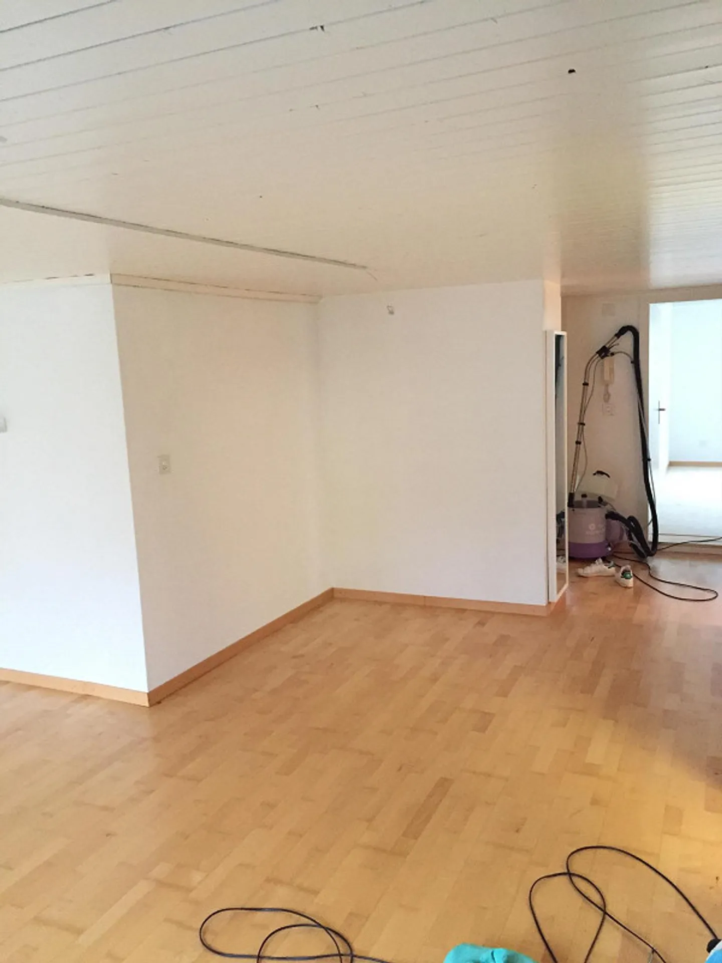Ampio appartamento di 4.5 stanze in affitto - Foto 6 di 11