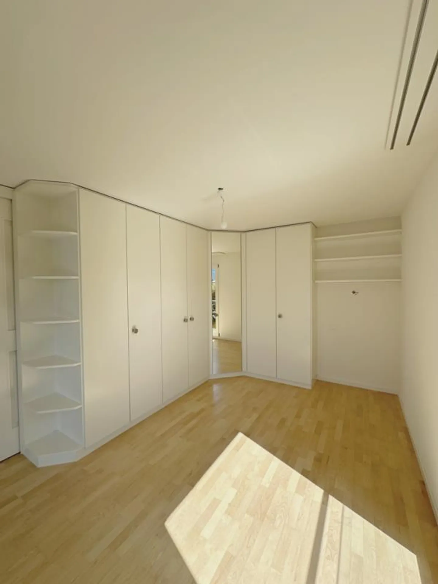 Atemberaubende Wohnung mit Seeblick - Foto 10 von 12