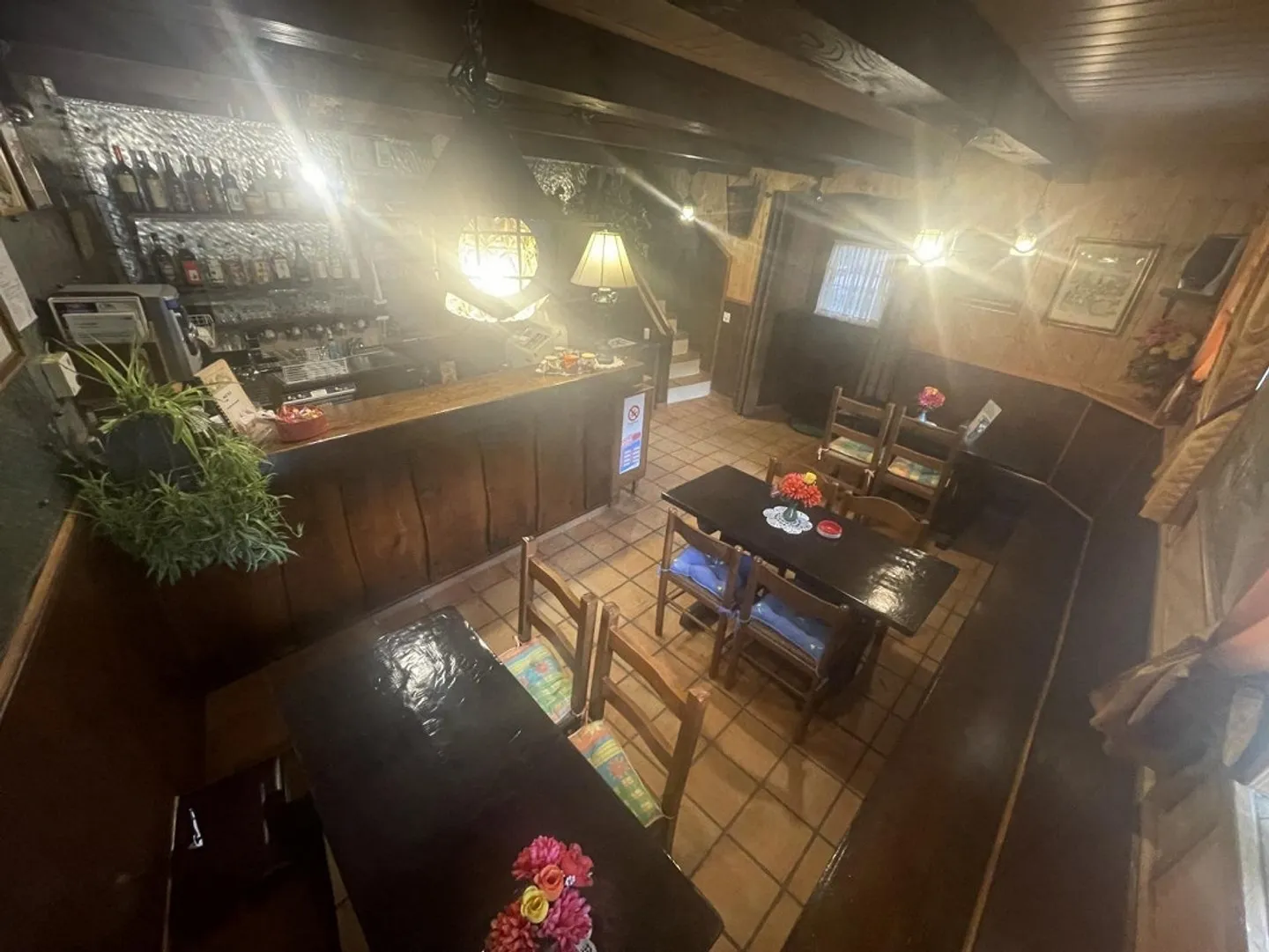 Ristorante grotta con terrazze estive e rustico ristrutturato di 5 camere - Foto 2 di 36