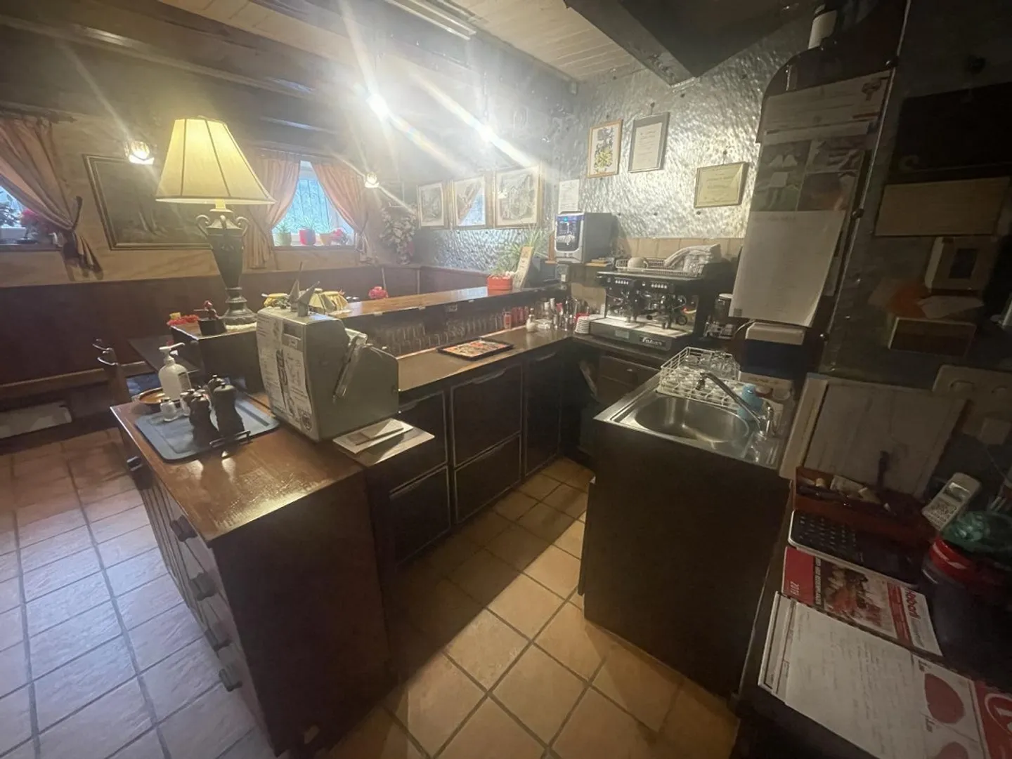 Ristorante grotta con terrazze estive e rustico ristrutturato di 5 camere - Foto 3 di 36