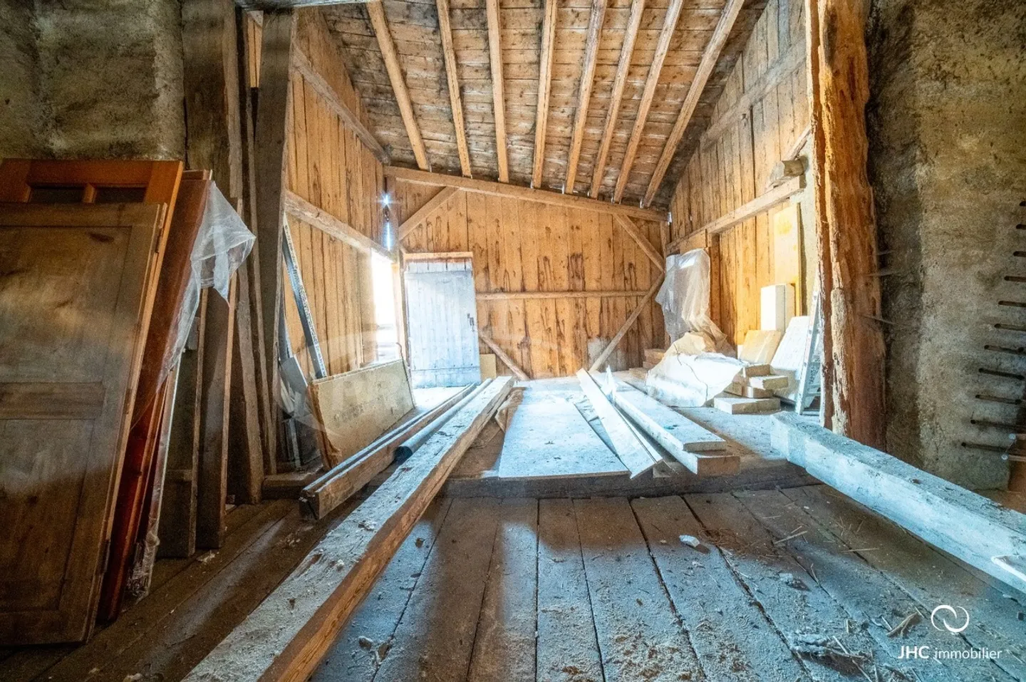 CHARM UND AUTHENTIZITÄT: HAUS MIT SCHEUNE - Photo 13 sur 13