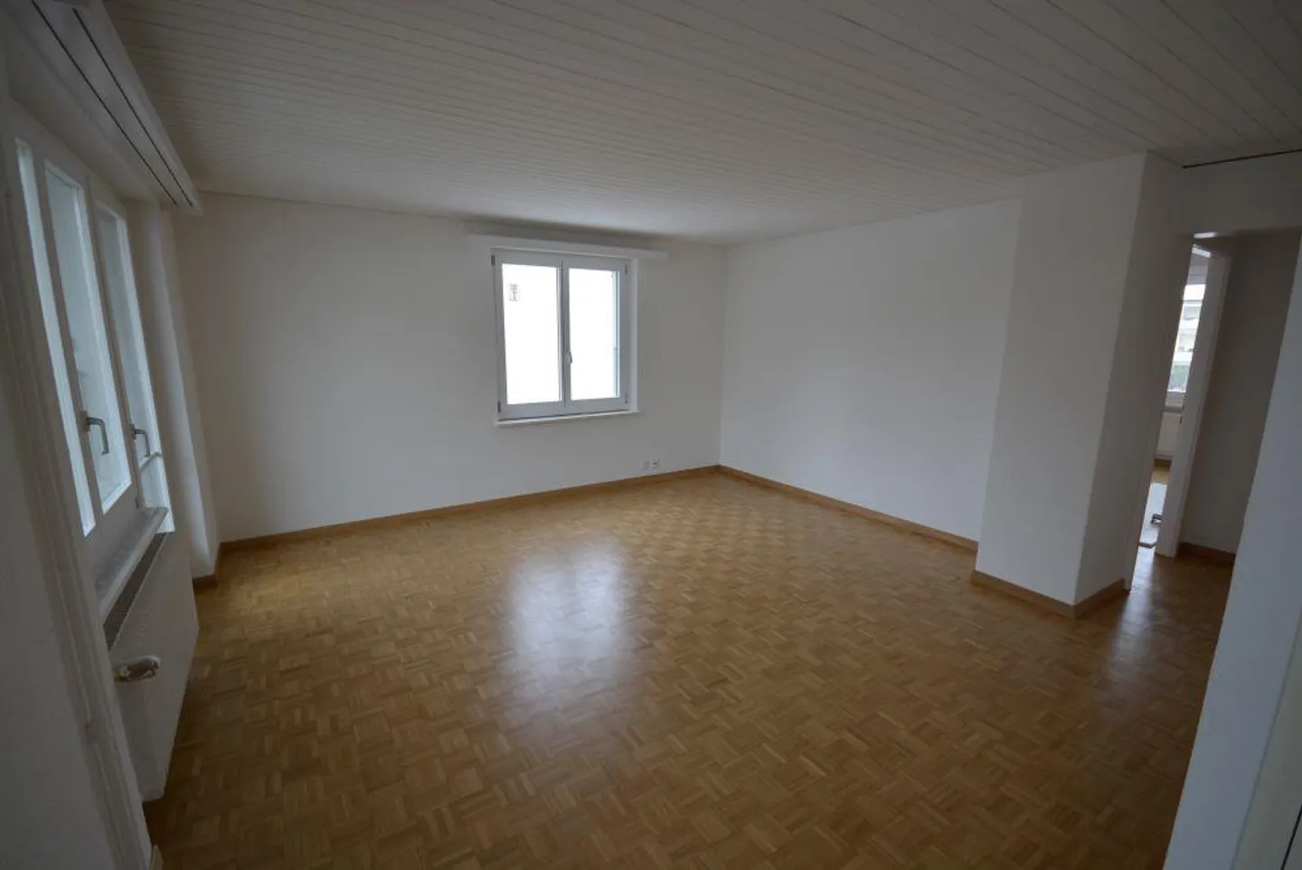 schöne 3.5-Zimmerwohnung an zentraler Lage - Foto 2 von 6