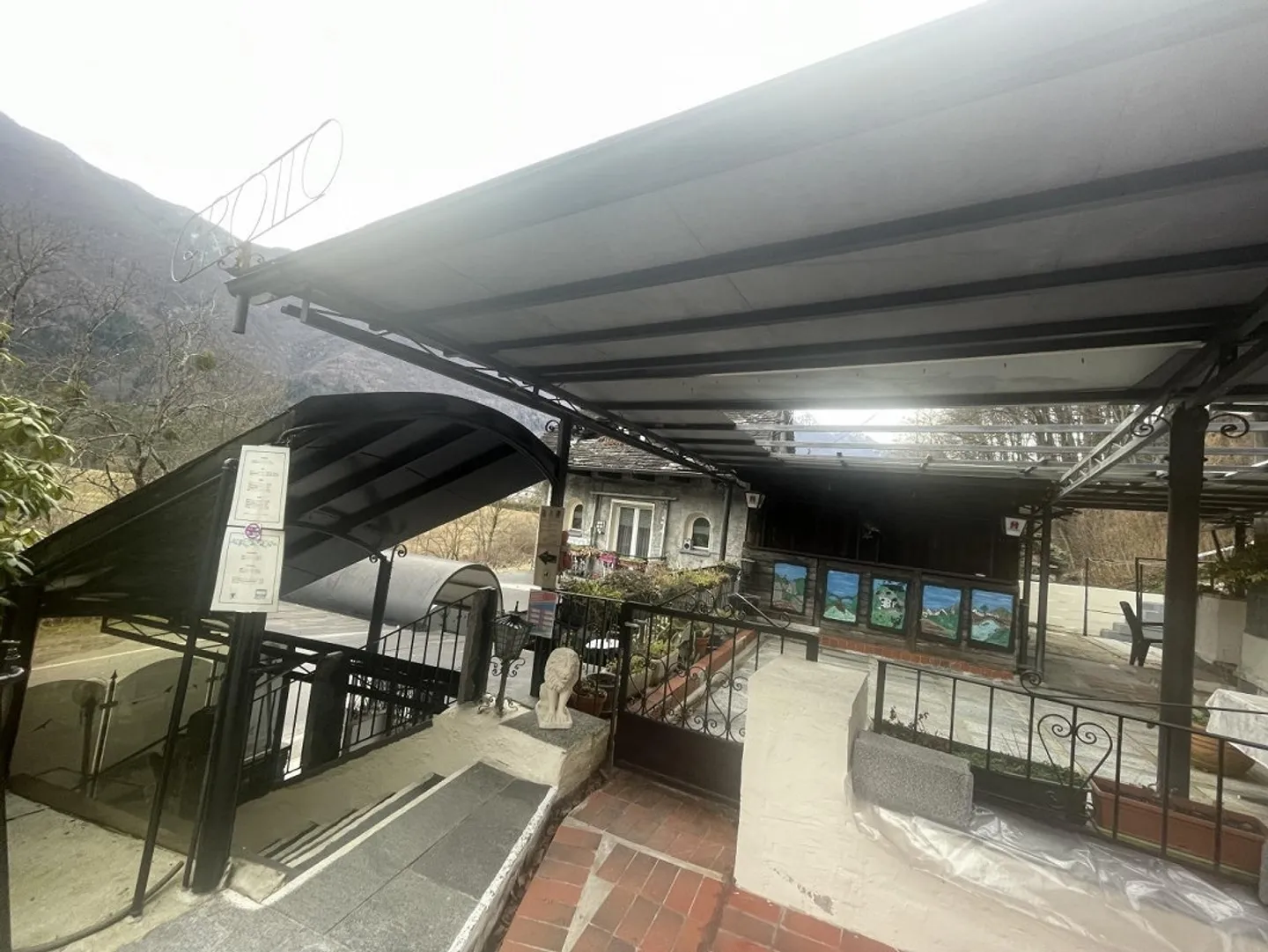 Ristorante grotta con terrazze estive e rustico ristrutturato di 5 camere - Foto 14 di 36