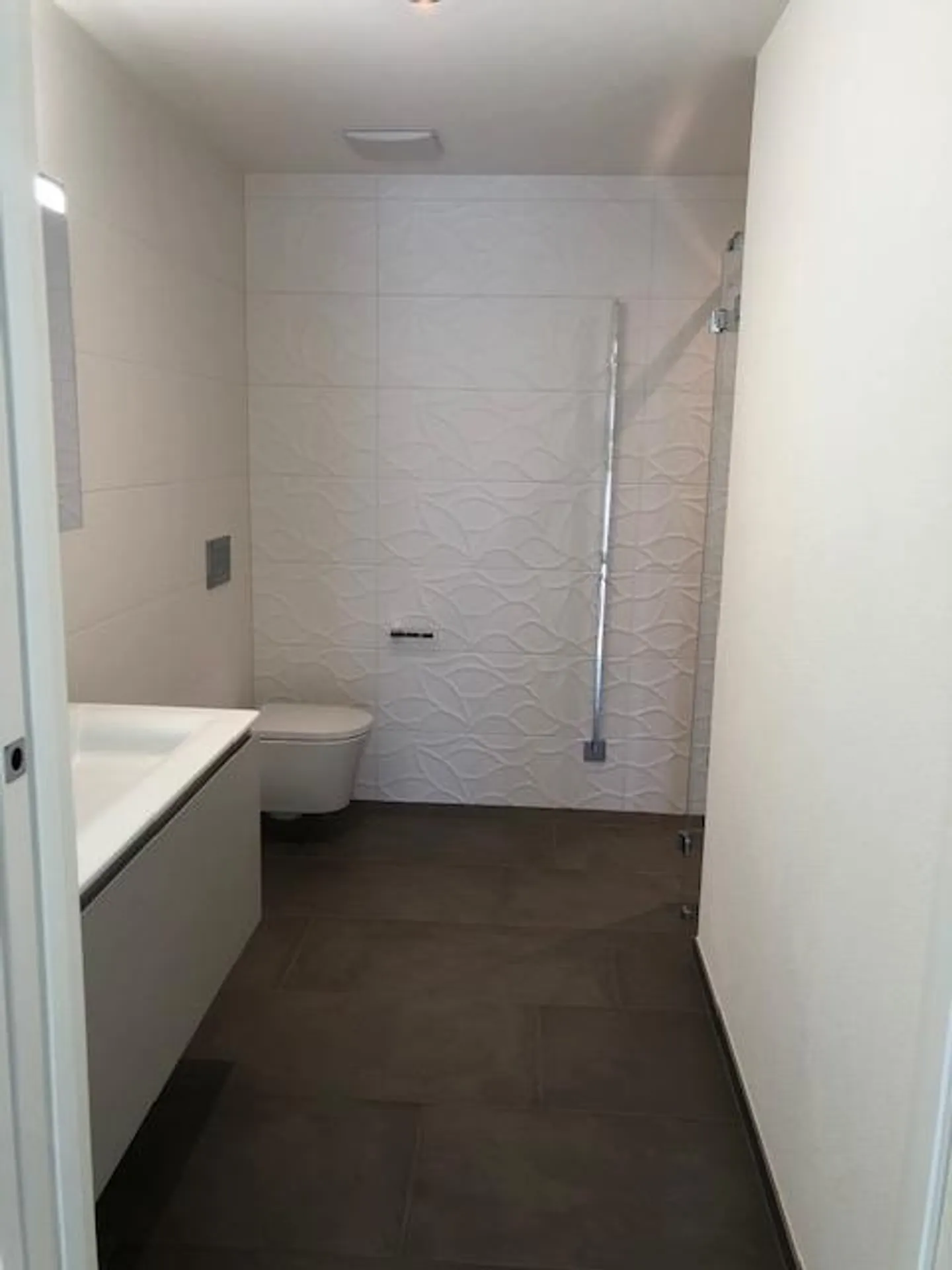 Modernes Apartment mit Seesicht - Foto 4 von 14