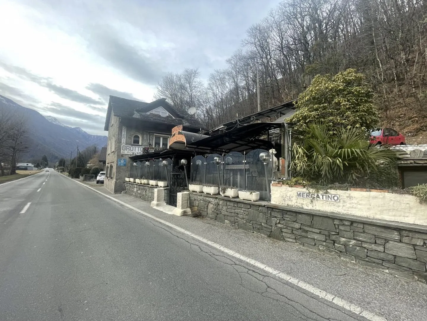 Ristorante grotta con terrazze estive e rustico ristrutturato di 5 camere - Foto 28 di 36