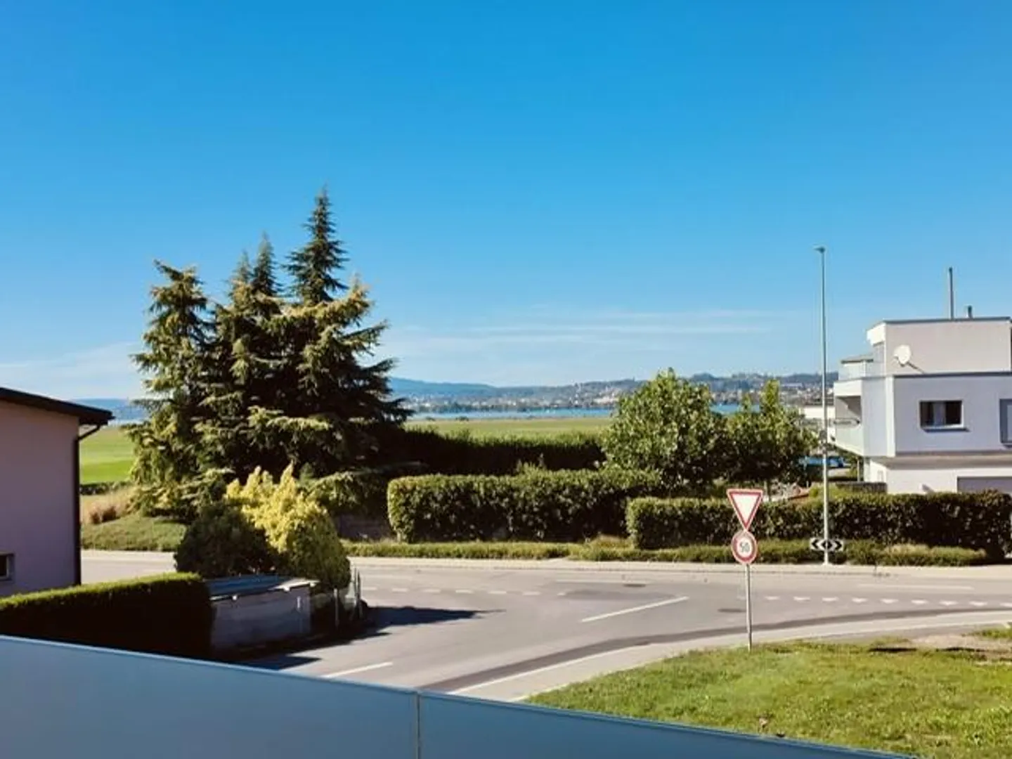 Modernes Apartment mit Seesicht - Foto 13 von 14