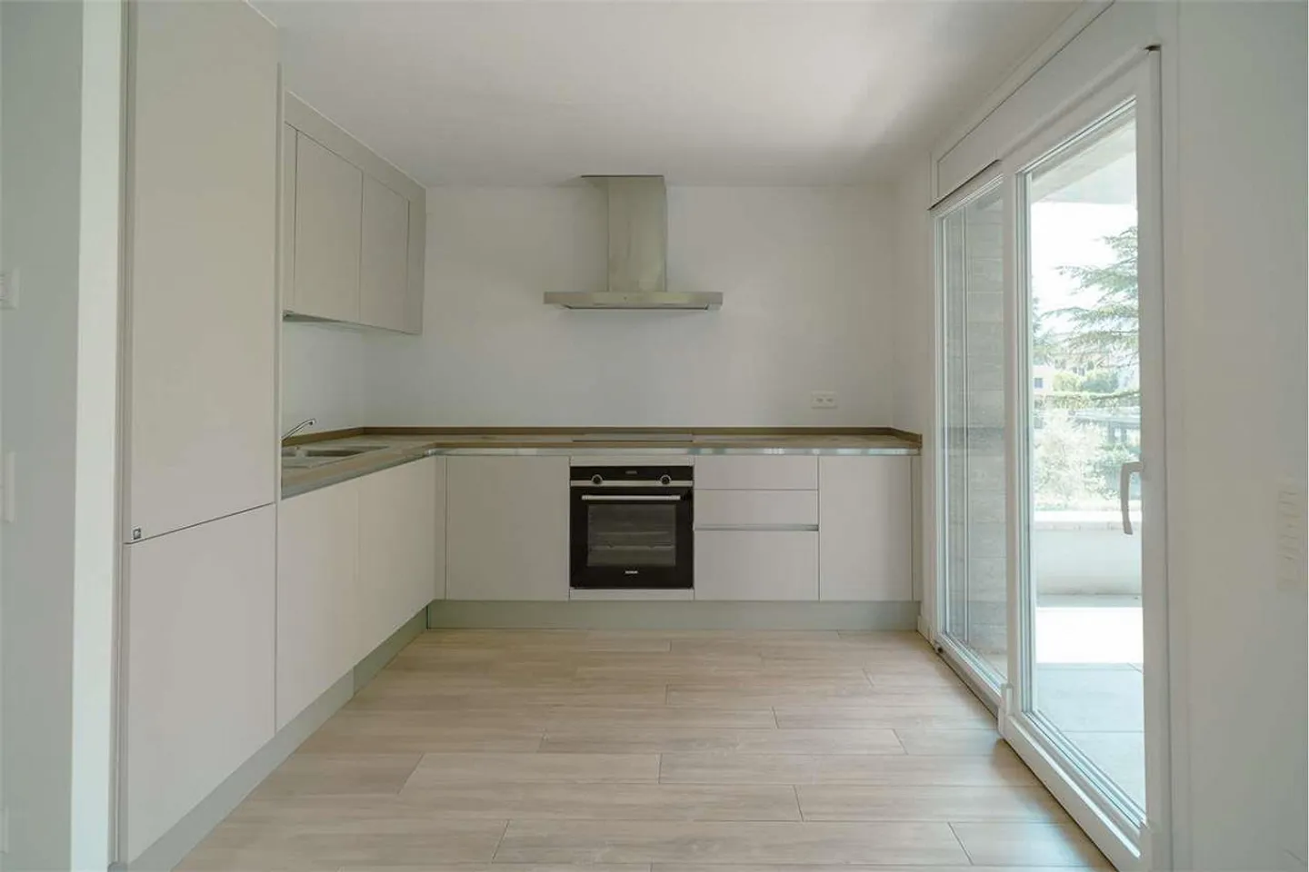Elegante appartamento di 3,5 locali a Gentilino - Foto 6 di 10