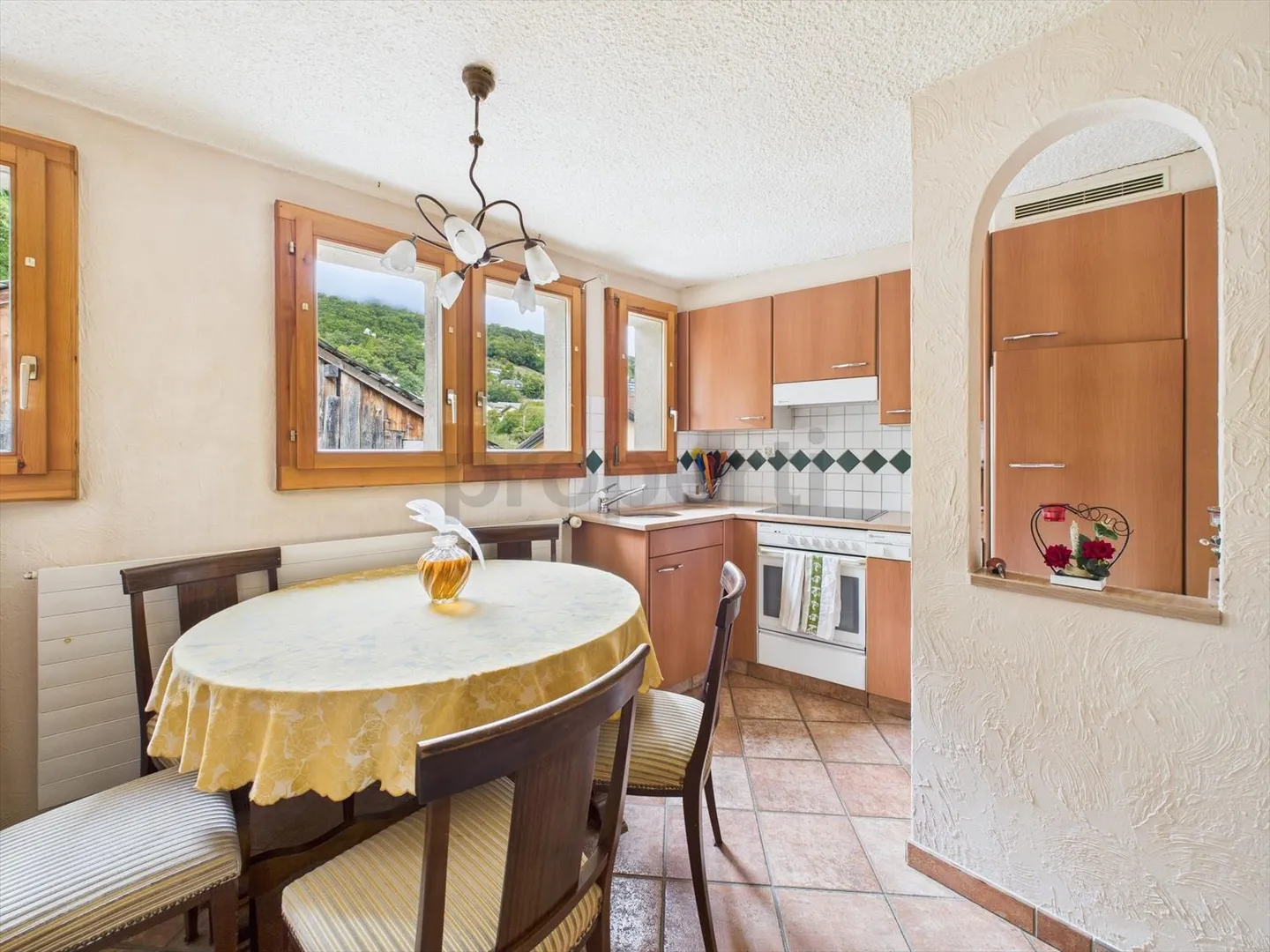 «Immeuble multifamiliale avec potentiel de développement à Savièse (VS)» - Photo 2 sur 13