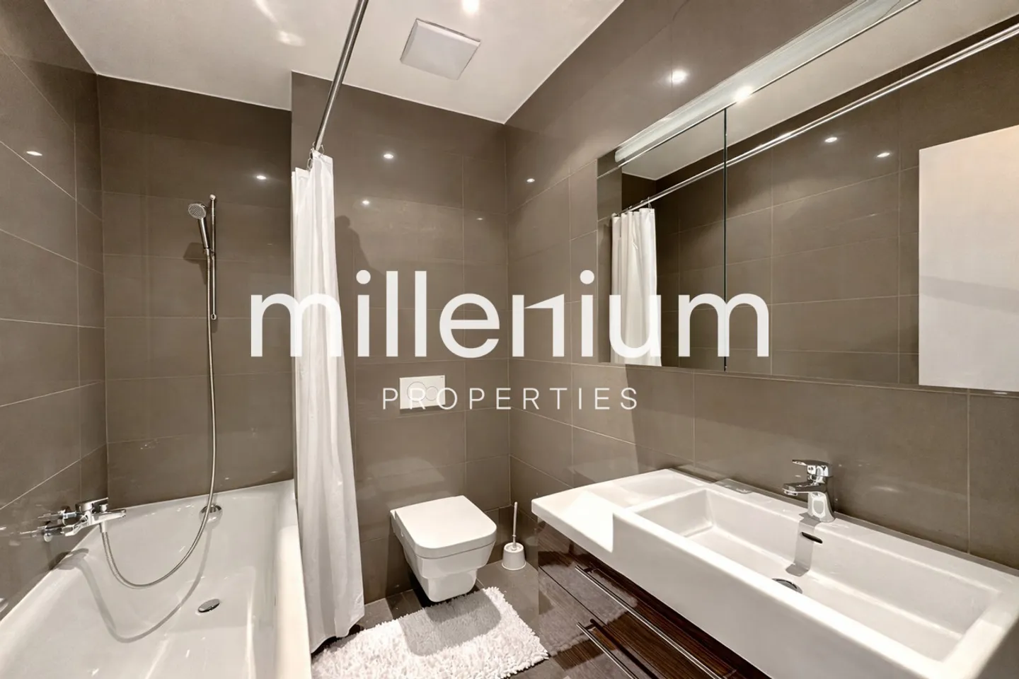 Exceptional penthouse with terrace in Champel (furnished) - Photo 8 of 9