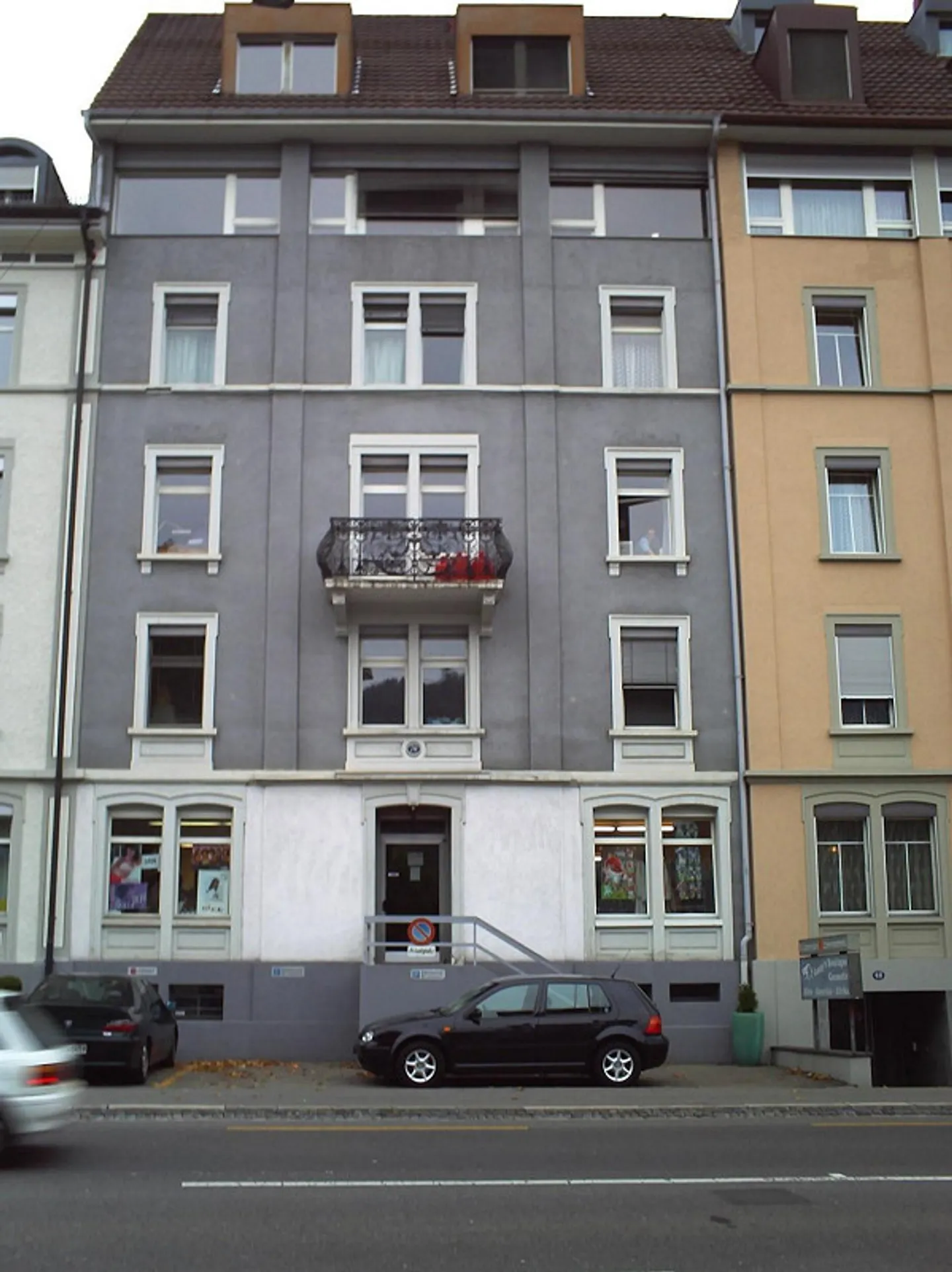 Piccolo appartamento arredato in città - situato in posizione centrale e tranquilla - Foto 1 di 9