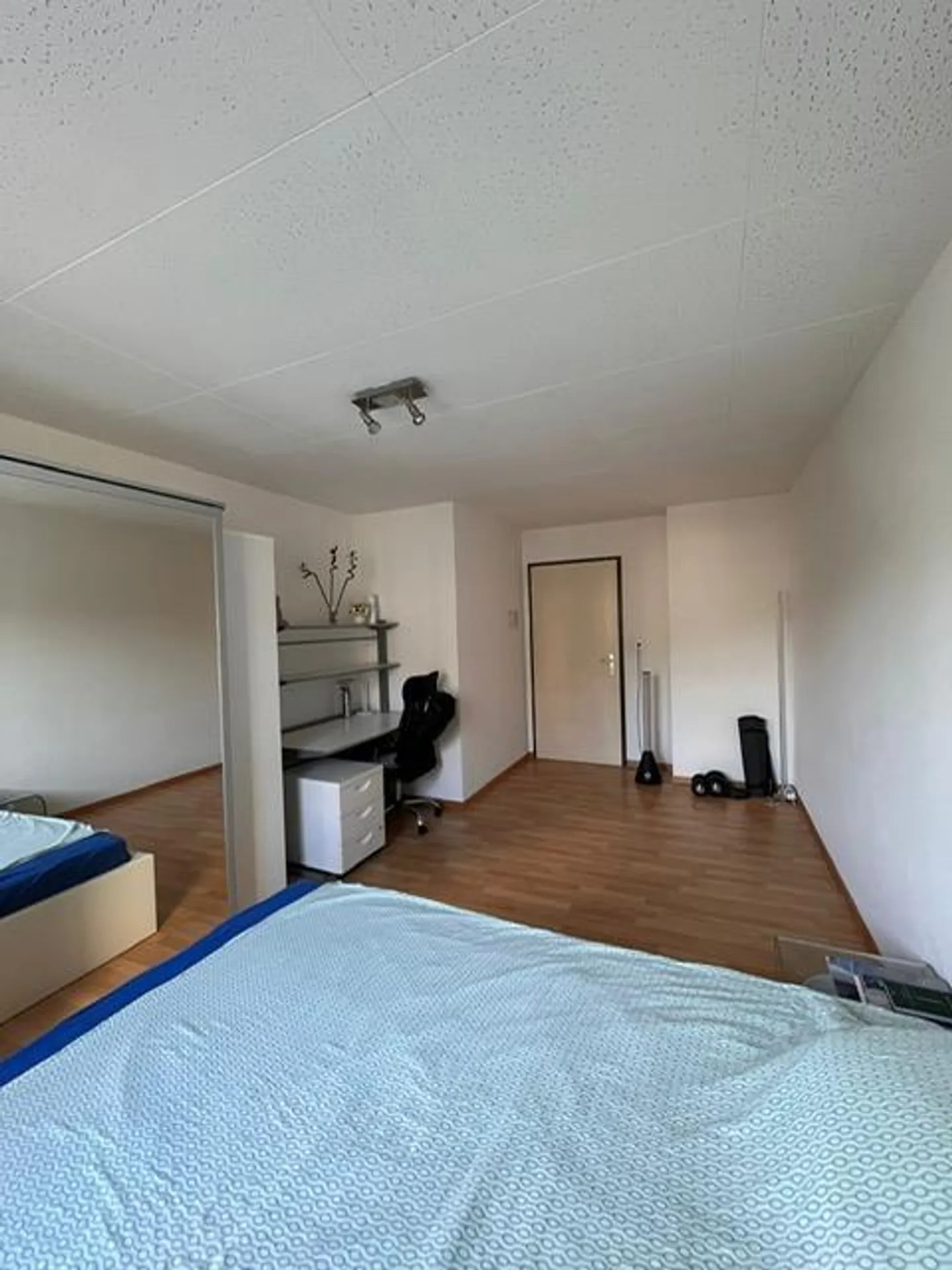 Piccolo appartamento arredato in città - situato in posizione centrale e tranquilla - Foto 6 di 9