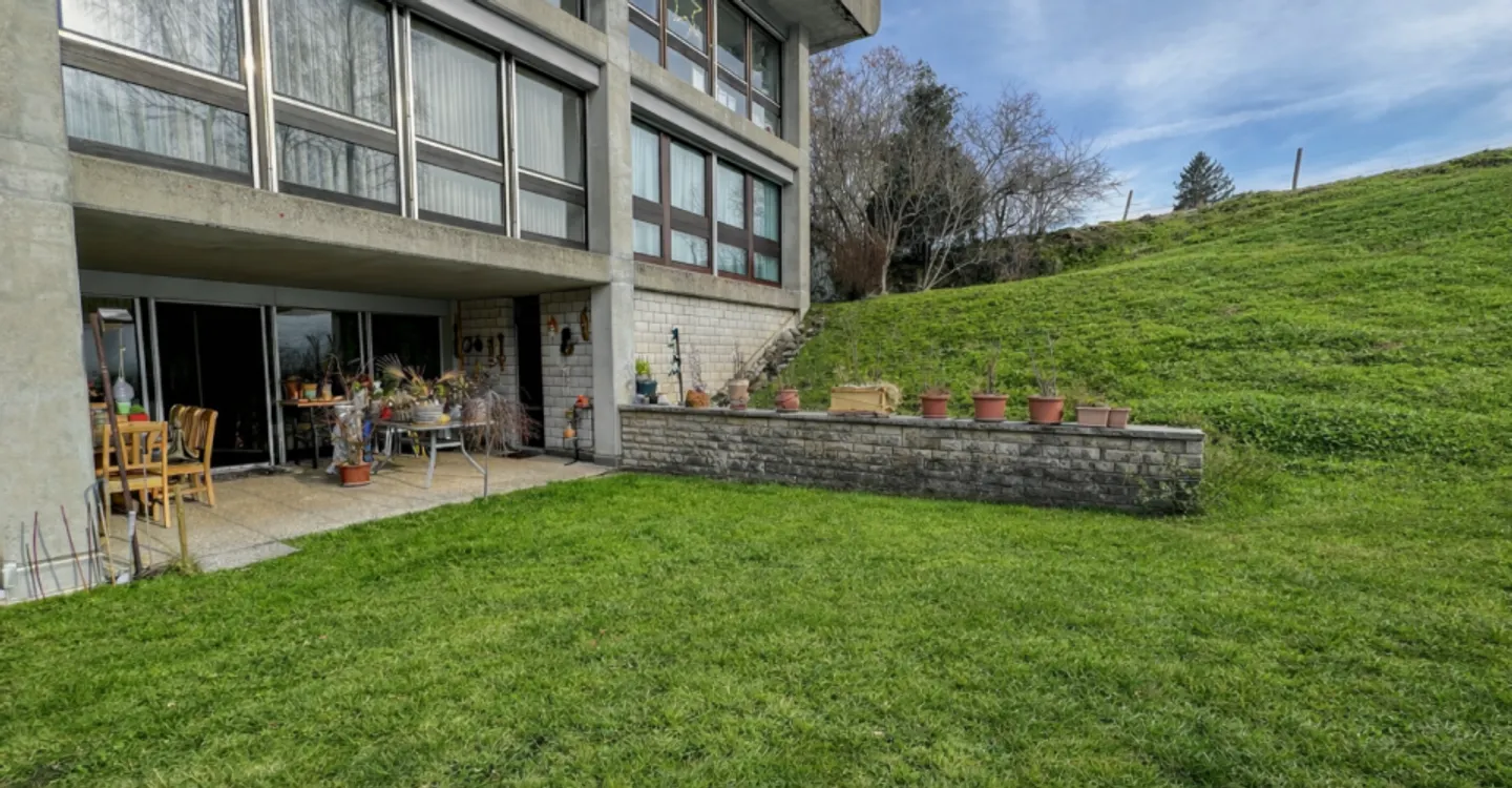 2.5 room terrace apartment with beautiful brightness - Sale in life annuity - Photo 4 of 12