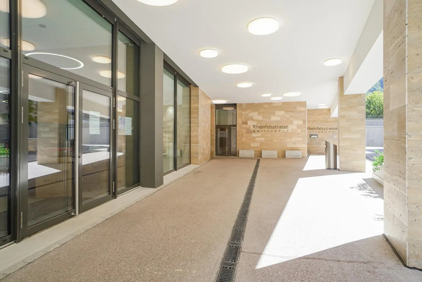 Ufficio moderno e luminoso in una posizione centrale a Chur - Foto 1 di 11