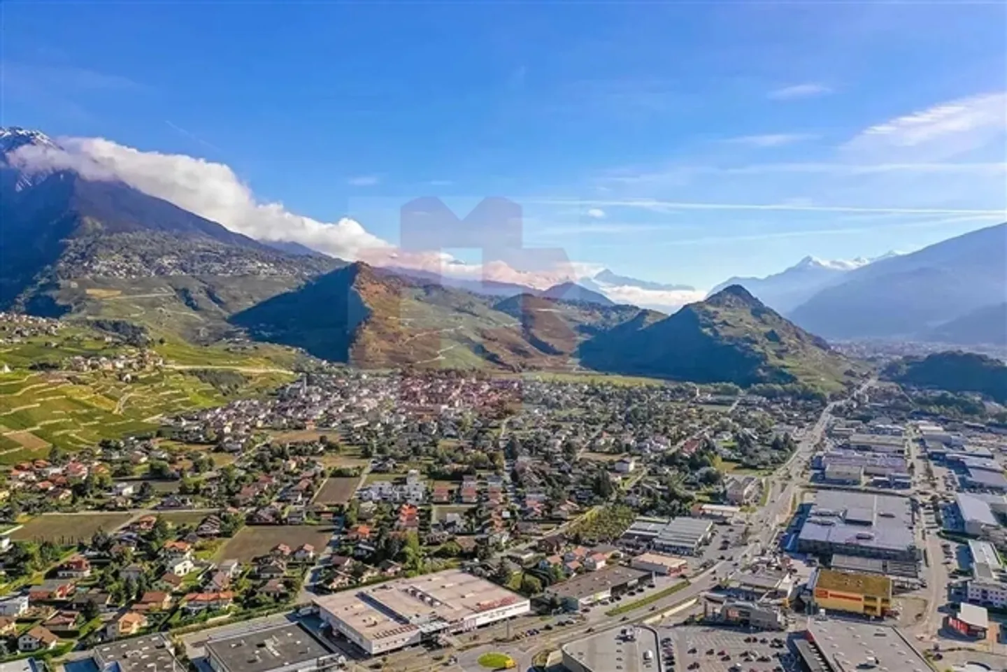 For Sale: 4 Twin Villas with 5.5 Rooms Each in Conthey - Photo 1 of 1