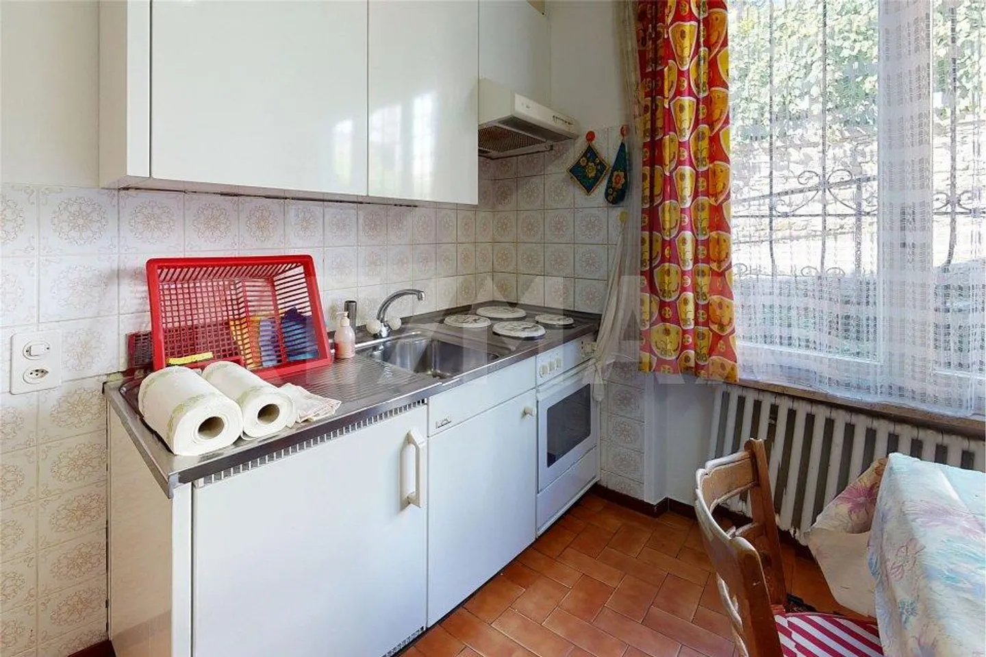 Casa bifamiliare con giardino - Foto 7 di 13