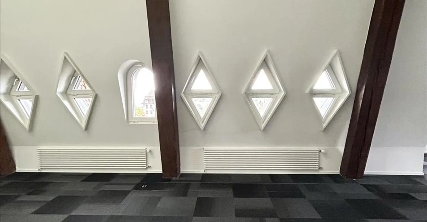 Immeuble mixte à louer - Photo 1 sur 13