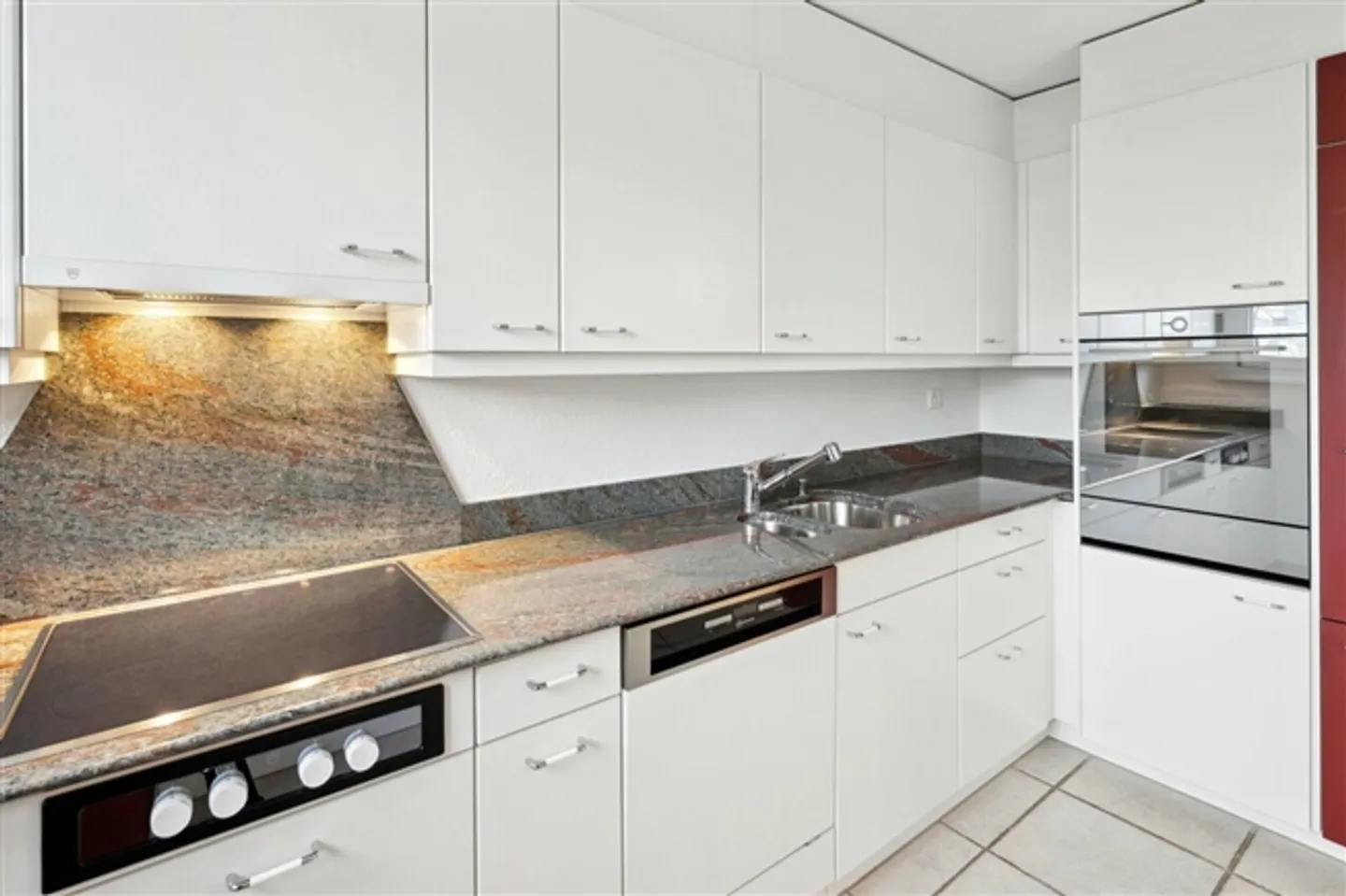 Great apartment (90m²), two balconies, 1 garage space and pellet heating - Photo 8 of 10