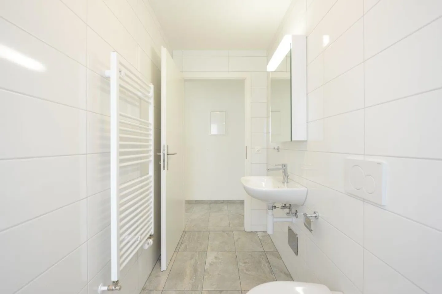 Dreamlike newly renovated apartments with garden seating area - Photo 8 of 8