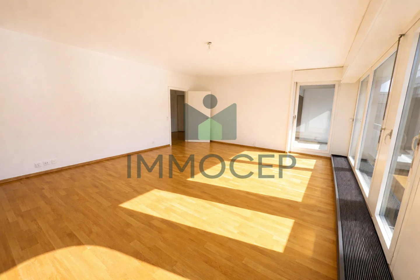 Exclusivity: Spacious 3-room apartment of 94 m2 in Petit-Saconnex - Photo 3 of 11