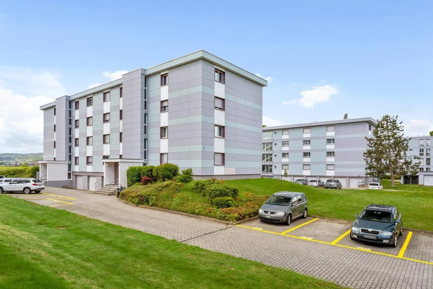 Beautiful living space! - Photo 1 of 9