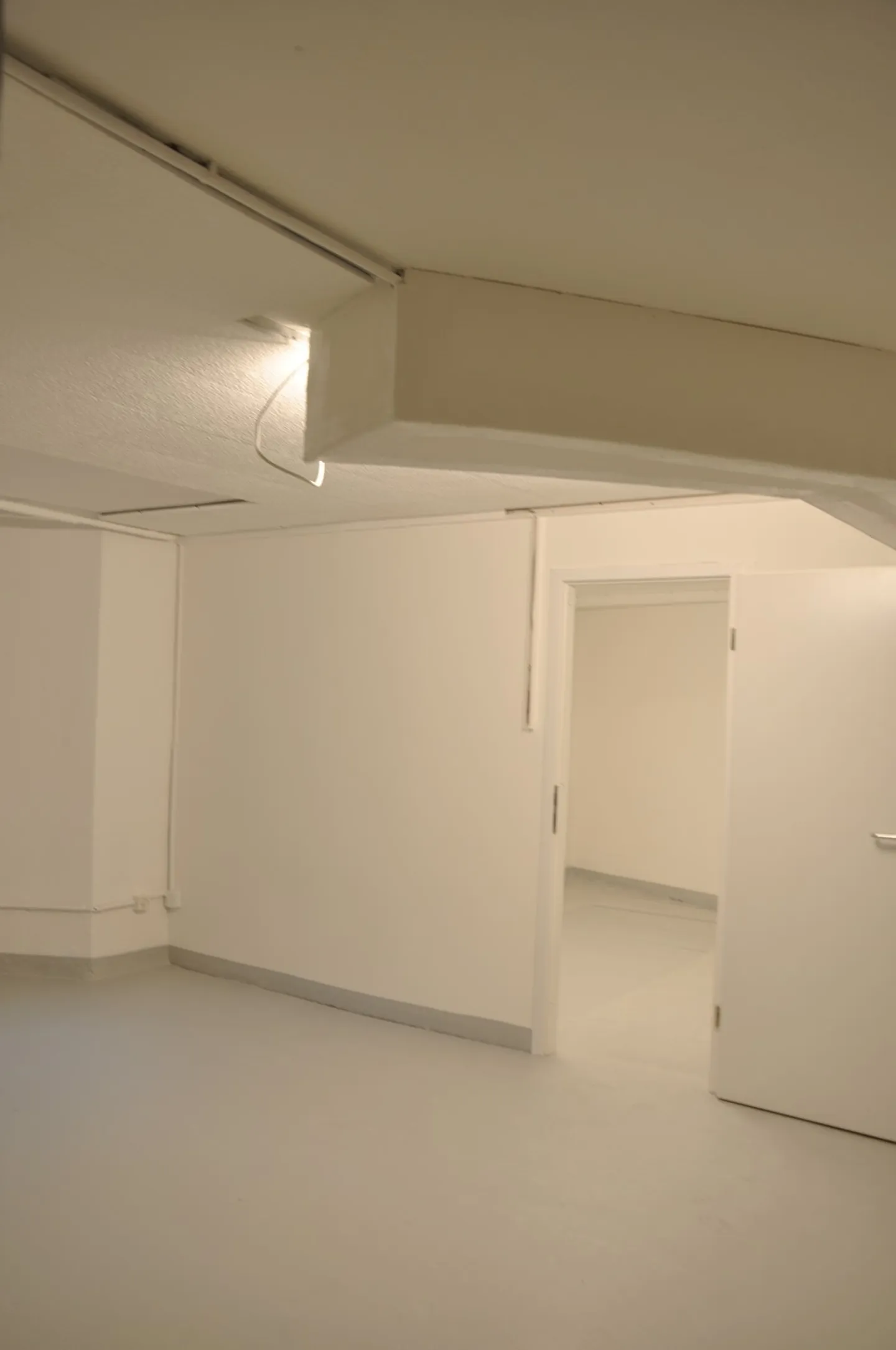 Commercial space, Workshop, Office - Photo 2 of 2