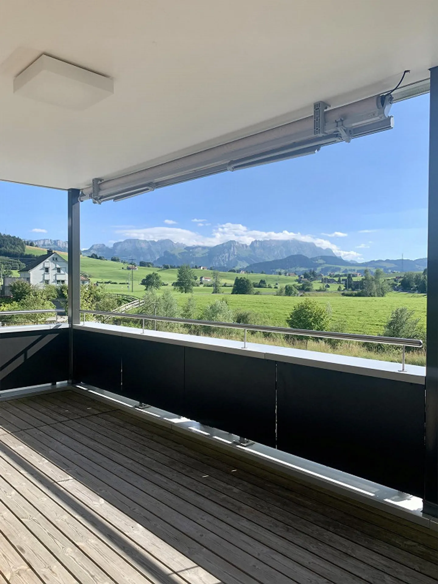 Sonnige Wohnung mit Alpsteinblick - Foto 3 von 18