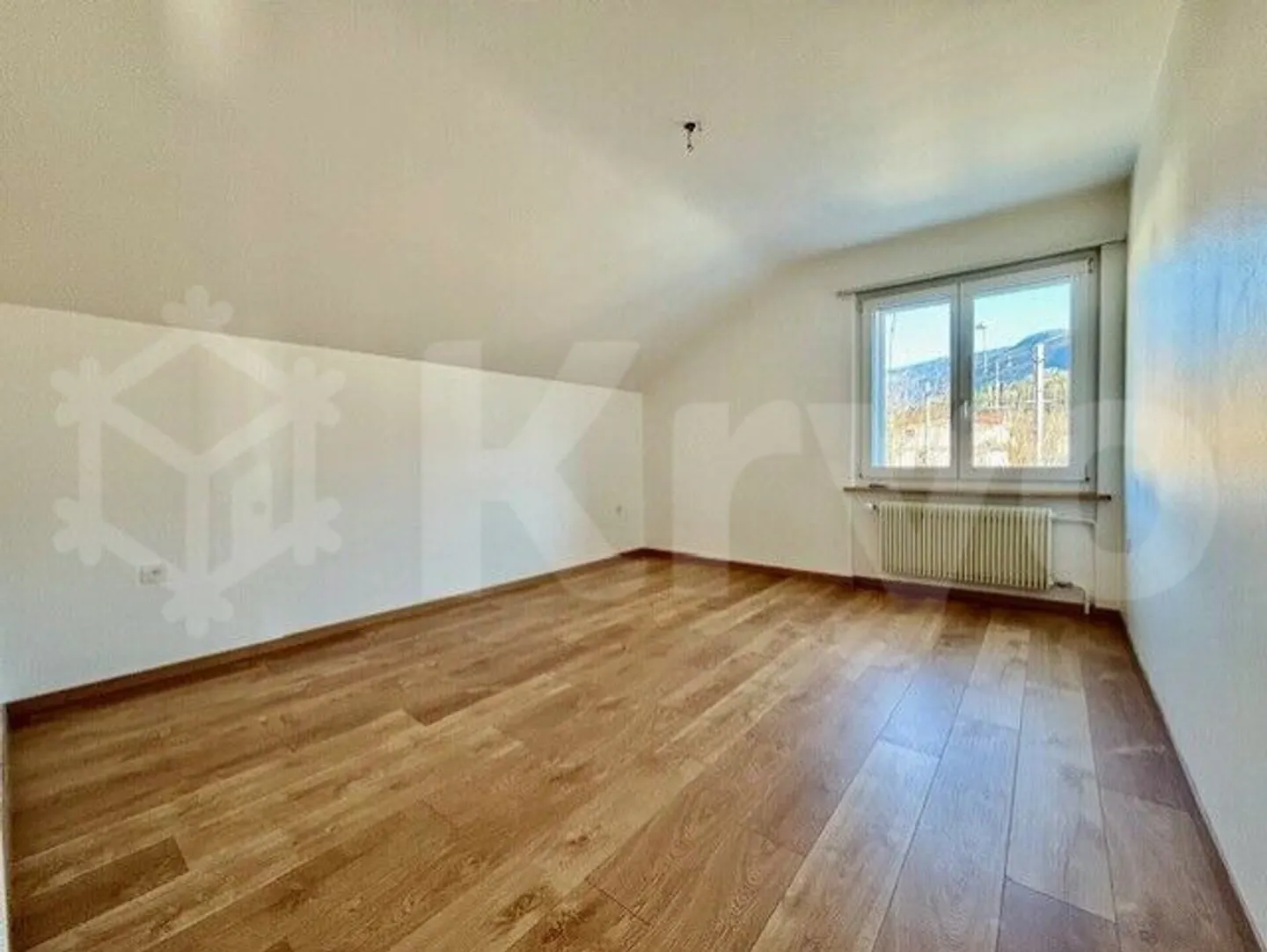 Charming 3.5 Room Apartment - Photo 5 of 9