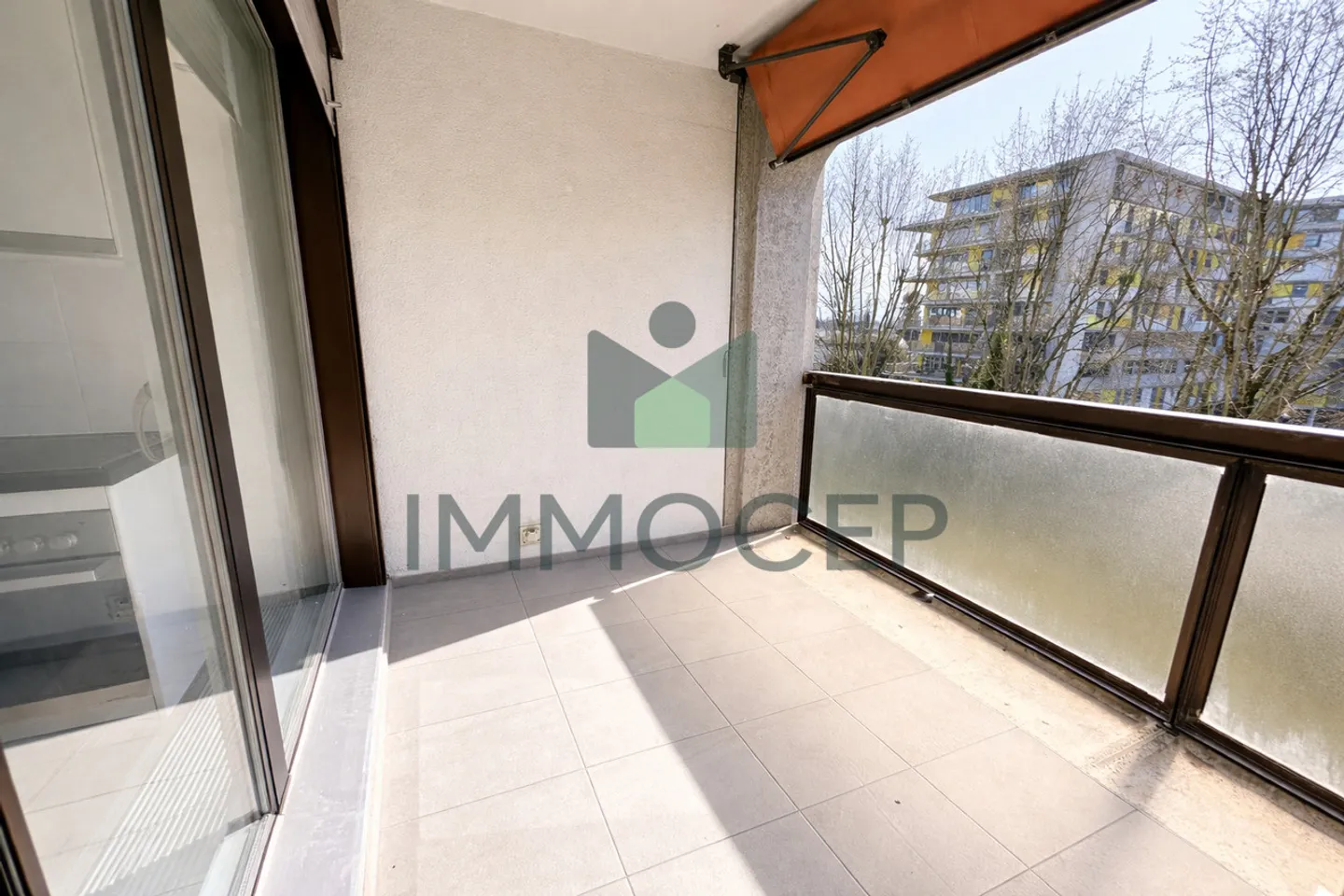 Exclusivity: Spacious 3-room apartment of 94 m2 in Petit-Saconnex - Photo 6 of 11