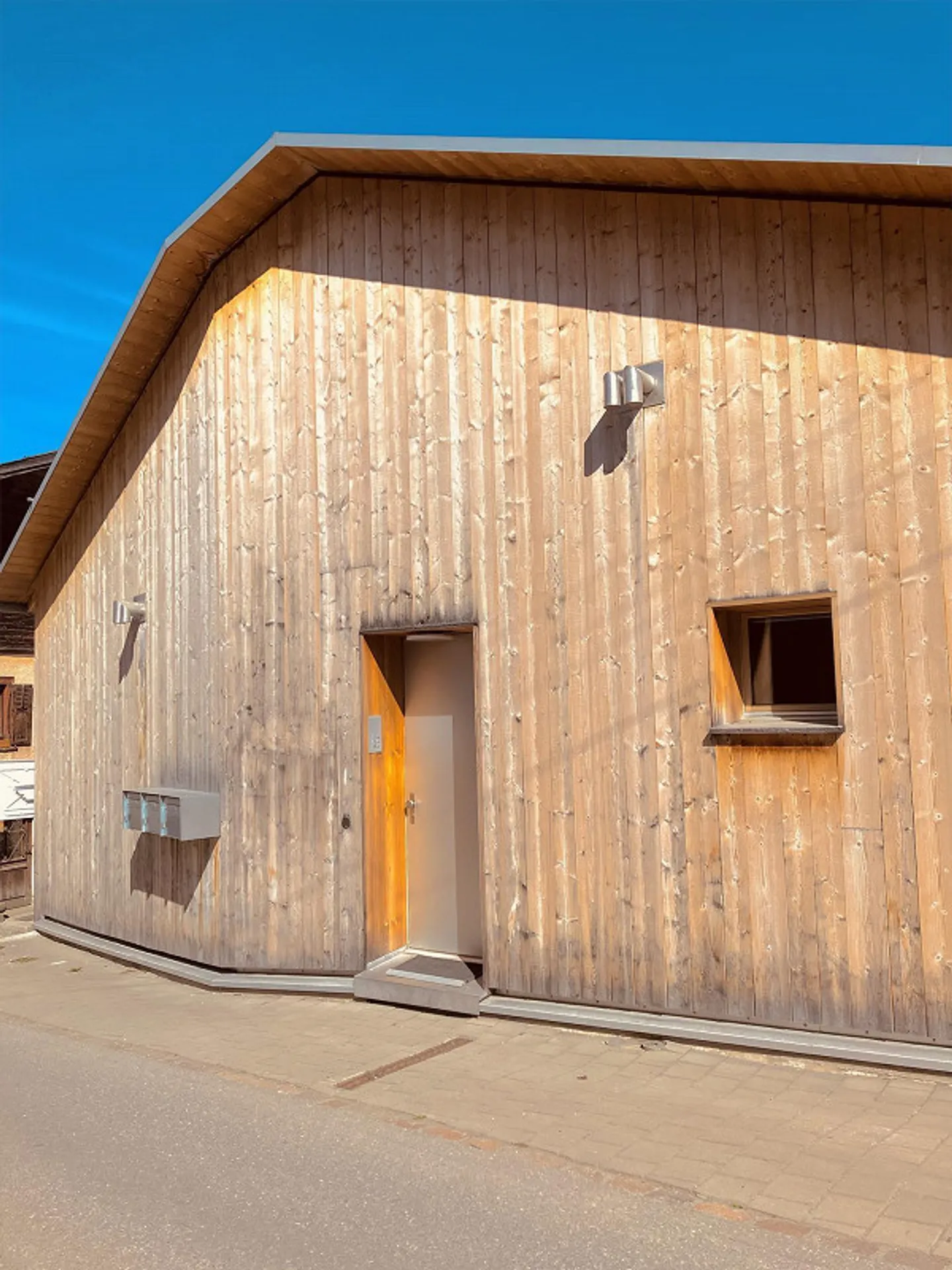 Casa trifamiliare - Foto 3 di 11