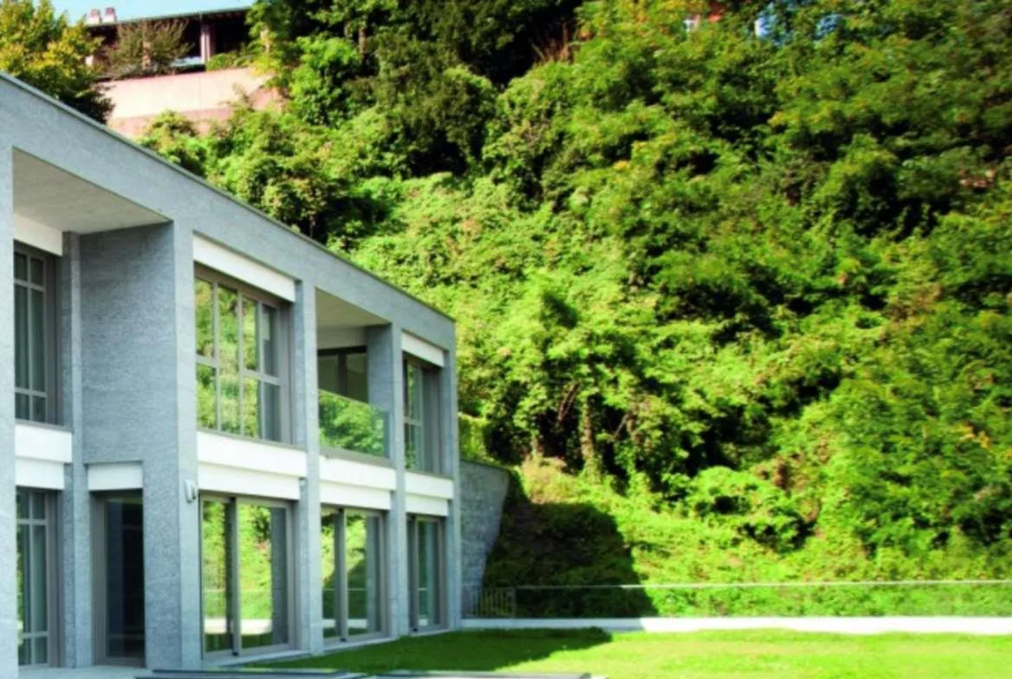 Window on the Algo - Photo 2 of 7