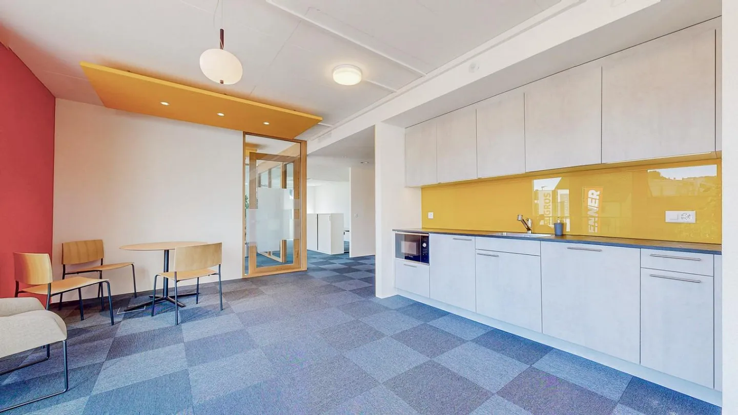 Modern office space in the center of Appenzell for sublease - Photo 7 of 9