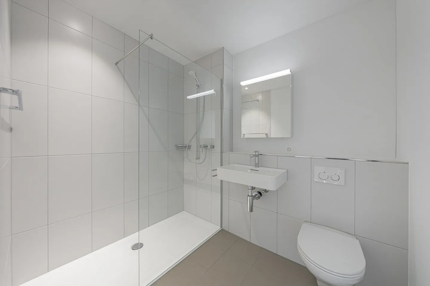 B23/25 - Nuova costruzione a Sempach Station! - Foto 10 di 17