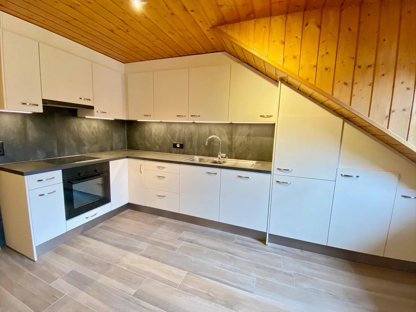 Appartamento in affitto - Foto 3 di 9