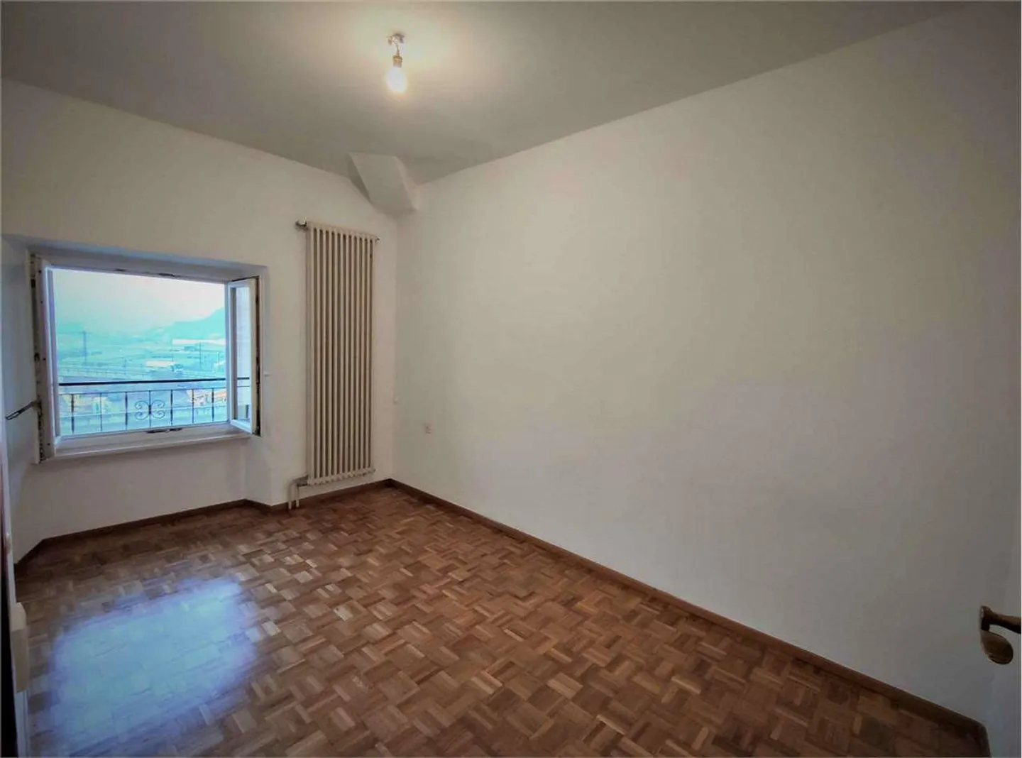 MENDRISIO, 4.5 near University and Hospital - Photo 5 of 8
