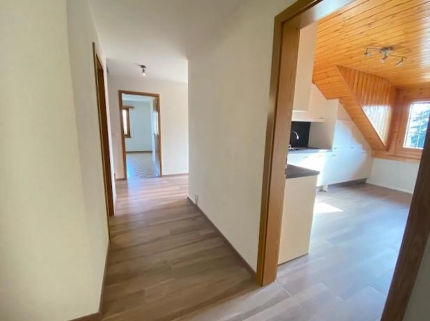 Appartamento in affitto - Foto 4 di 9