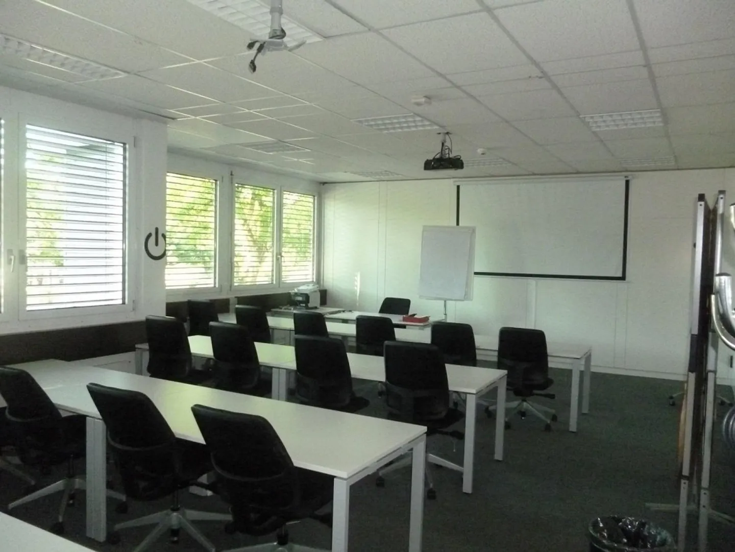 I tuoi nuovi spazi con elettricità PV e opzioni di design - Foto 3 di 6