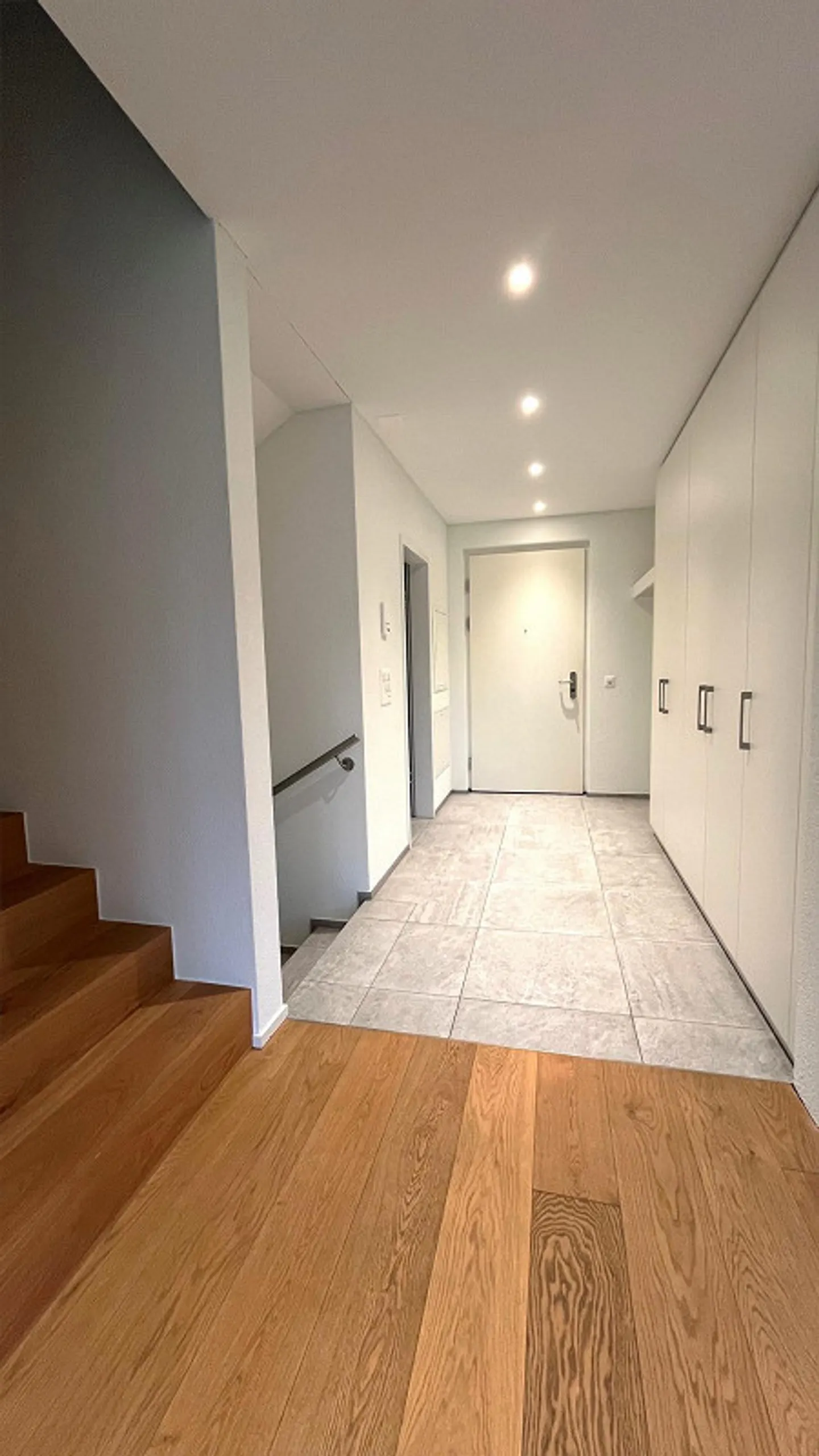 4.5-Zimmer-Maisonette-Wohnung mit Eigentumsstandard - Foto 3 von 15