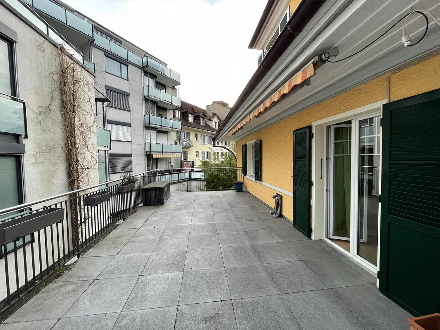 Vie moderne dans un emplacement central – Appartement 4 pièces à Thun - Photo 3 sur 9