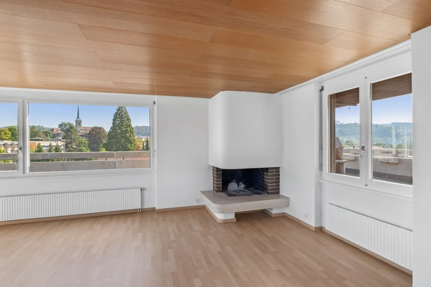 Luxury Apartment with Alpine View - Photo 5 of 9