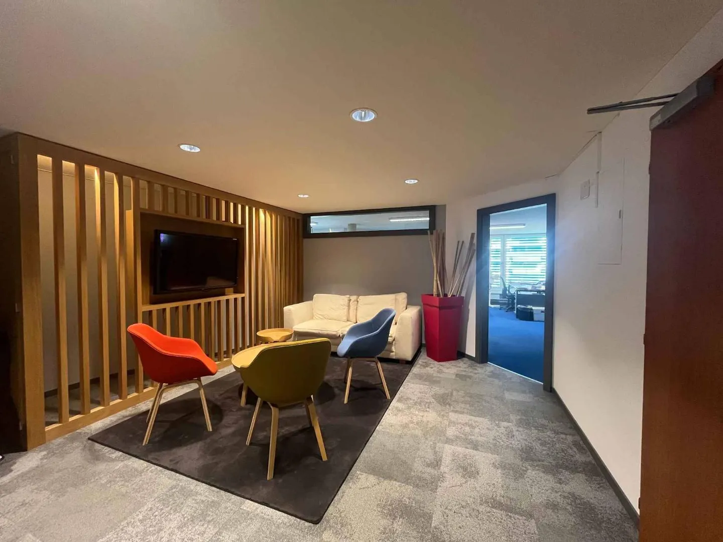 Mobili per ufficio di 118 m² a Carouge - Foto 2 di 9