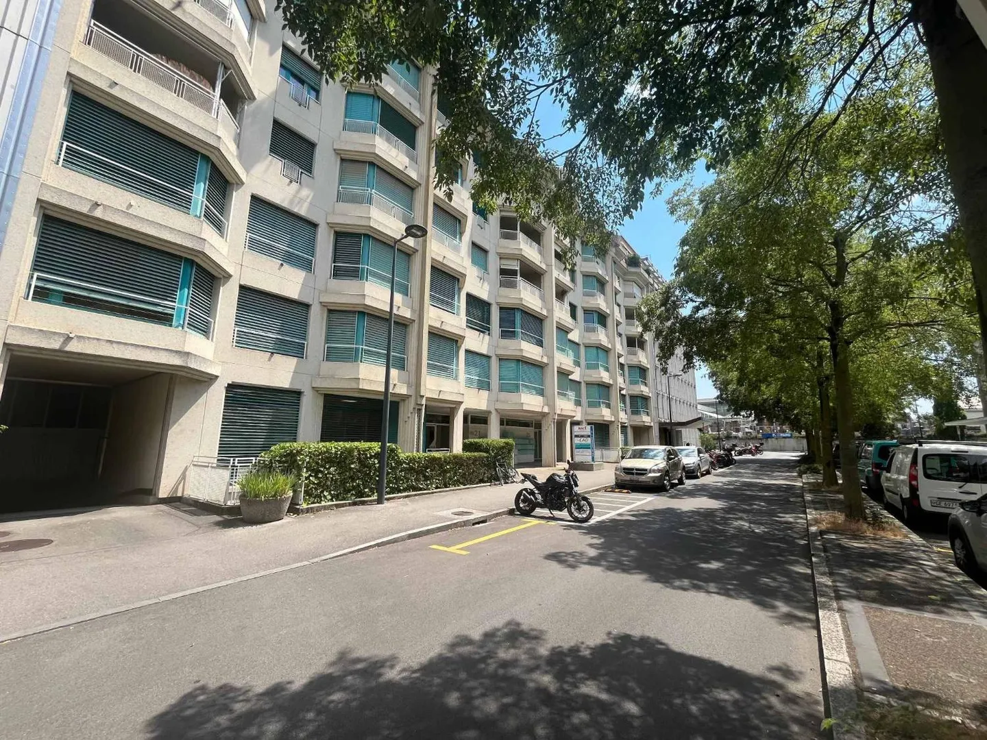 Mobili per ufficio di 118 m² a Carouge - Foto 1 di 9