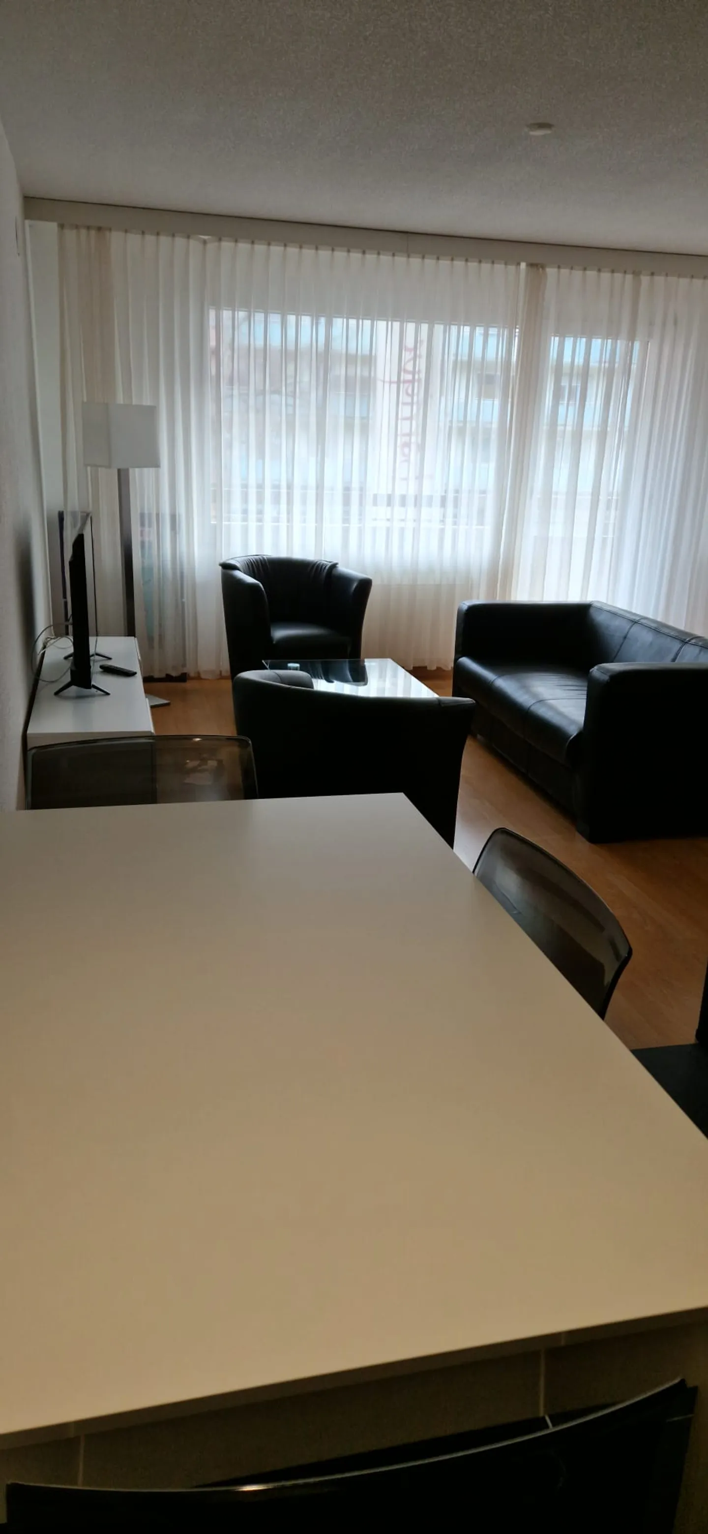 Furnished Studio with Service - Photo 3 of 8