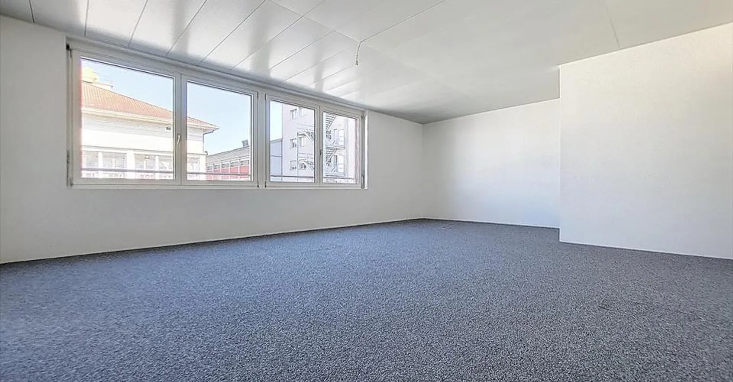 Bureau à louer - Photo 1 sur 6