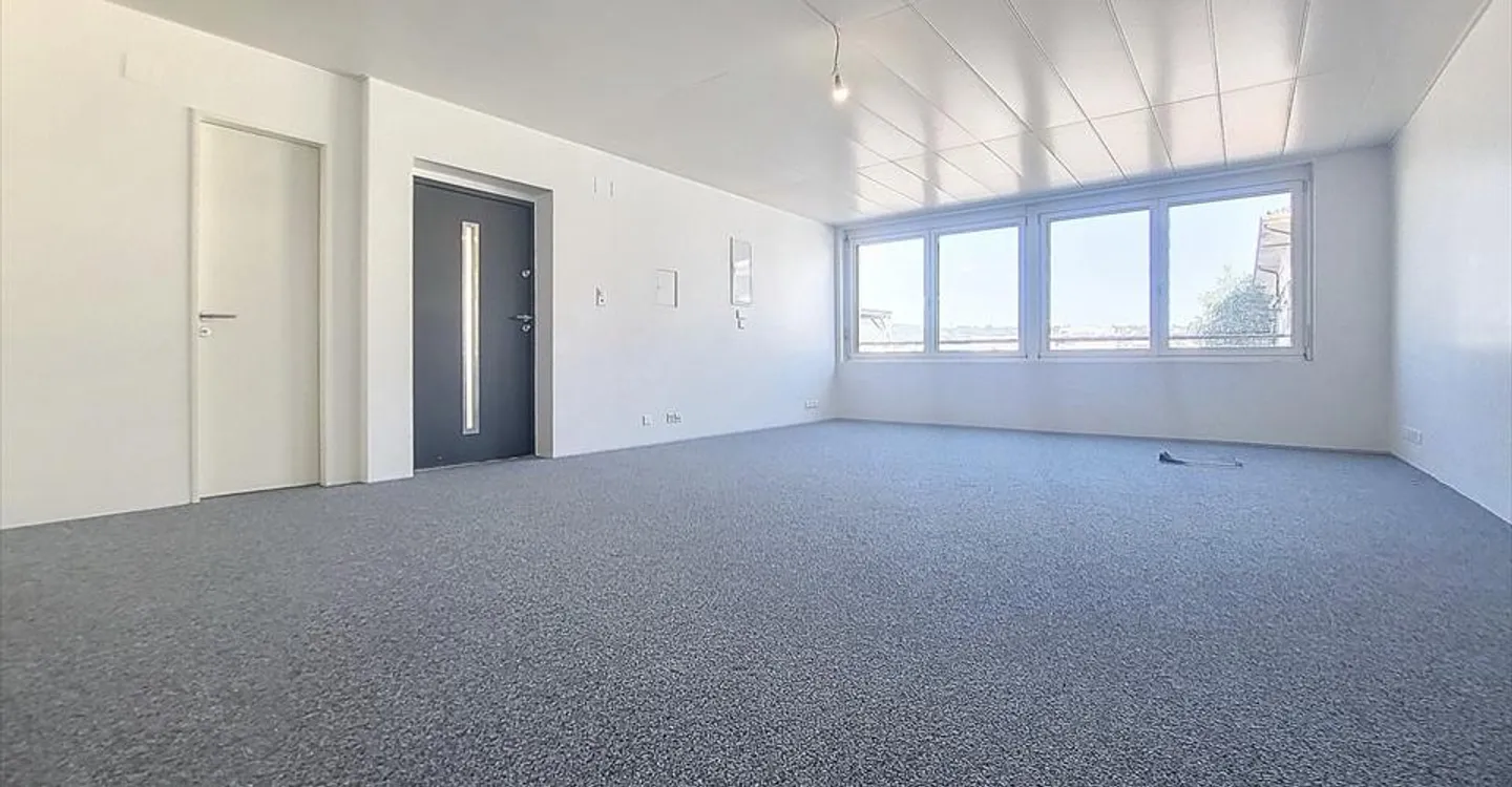 Bureau à louer - Photo 2 sur 6