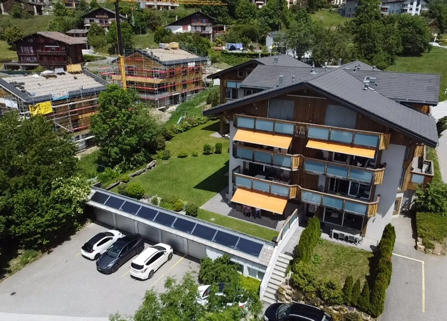 Magnifique appartement avec vue sur la plaine - Photo 3 sur 13