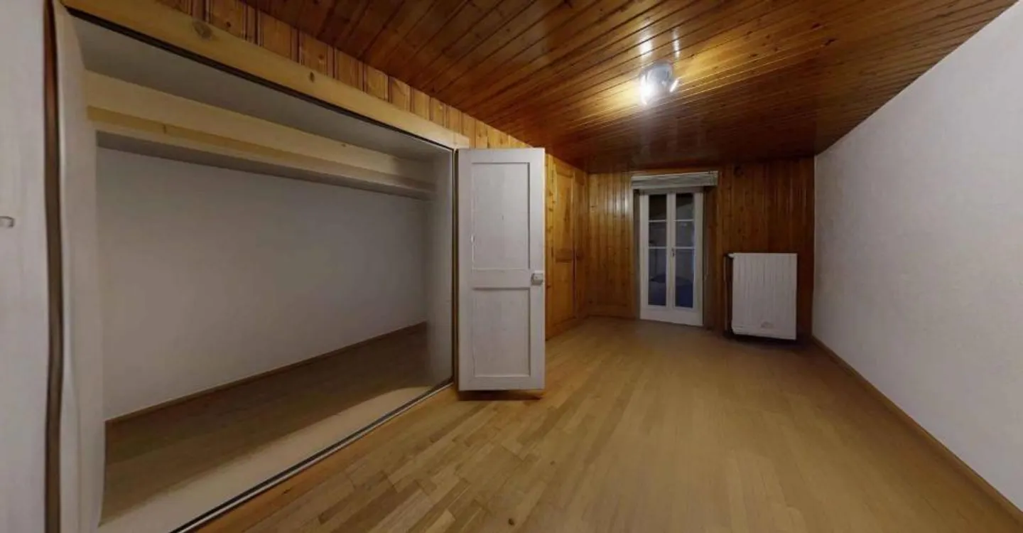 Ampio appartamento ristrutturato di 4,5 stanze - Fascino garantito - Foto 5 di 6