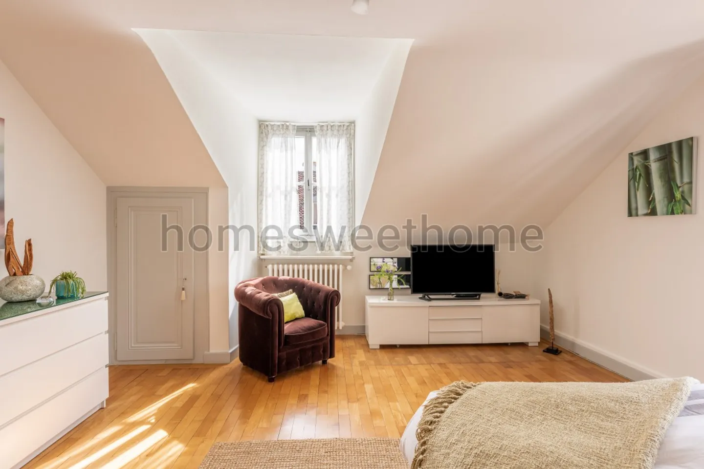 Furnished 2-room apartment - Photo 2 of 6