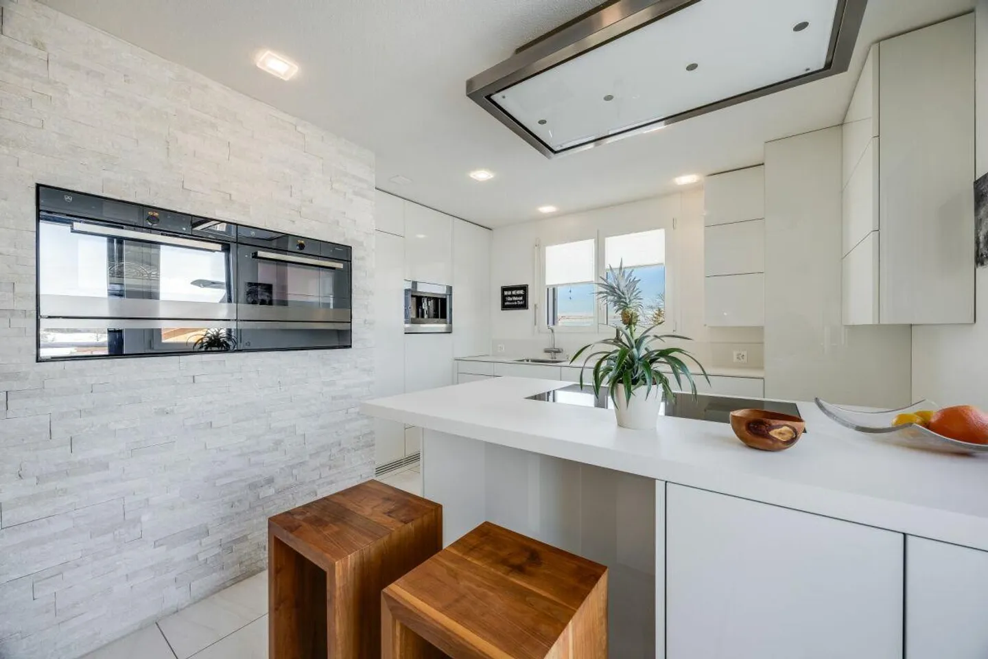 Sonnenverwöhntes Zuhause mit Ausblick - Foto 3 von 7