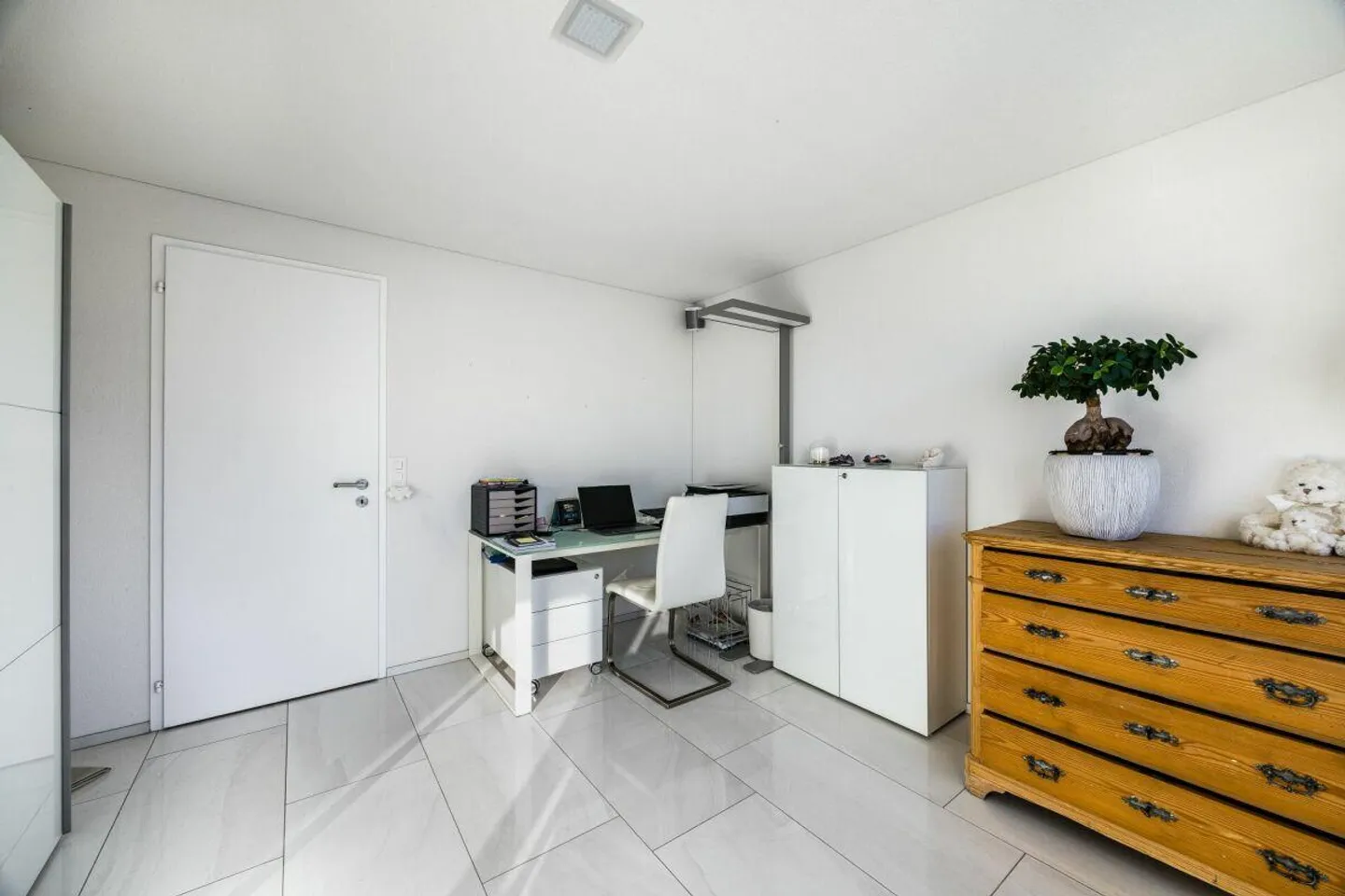 Sonnenverwöhntes Zuhause mit Ausblick - Foto 6 von 7