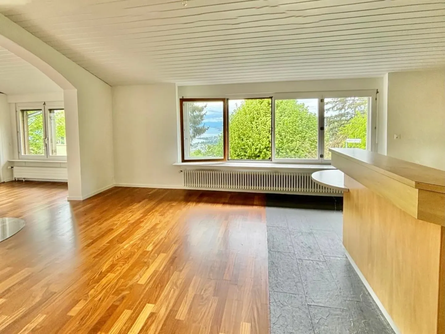 Casa familiare degli anni '60 con vista lago - Foto 13 di 26